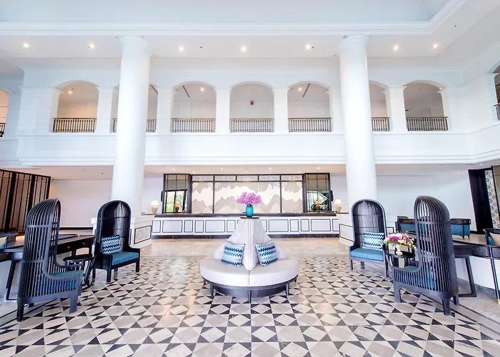Courtyard By Marriott Phuket Town