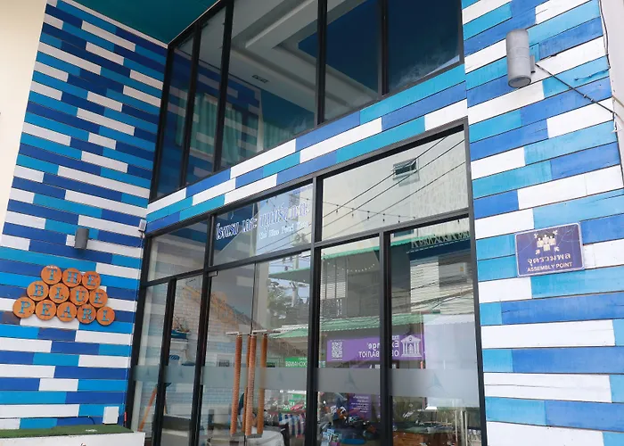 The Blue Pearl Kata Hotel